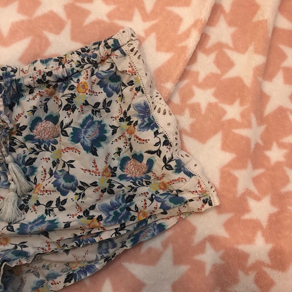 Gap Love Medium Floral Pajama Pants - Picture 4 of 9